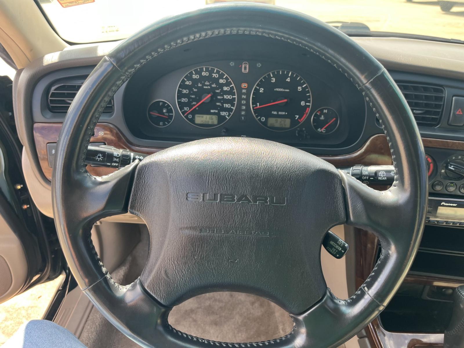 2003 green /TAN Subaru Outback Limited Wagon (4S3BH686737) with an 2.5L H4 SOHC 16V engine, 5-Speed Manual Overdrive transmission, located at 14700 Tomball Parkway 249, Houston, TX, 77086, (281) 444-2200, 29.928619, -95.504074 - Photo #16